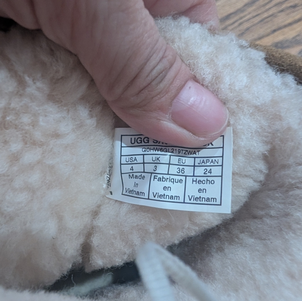 UGG Boots Classics Water Resistant Boots - Picture 5 of 10